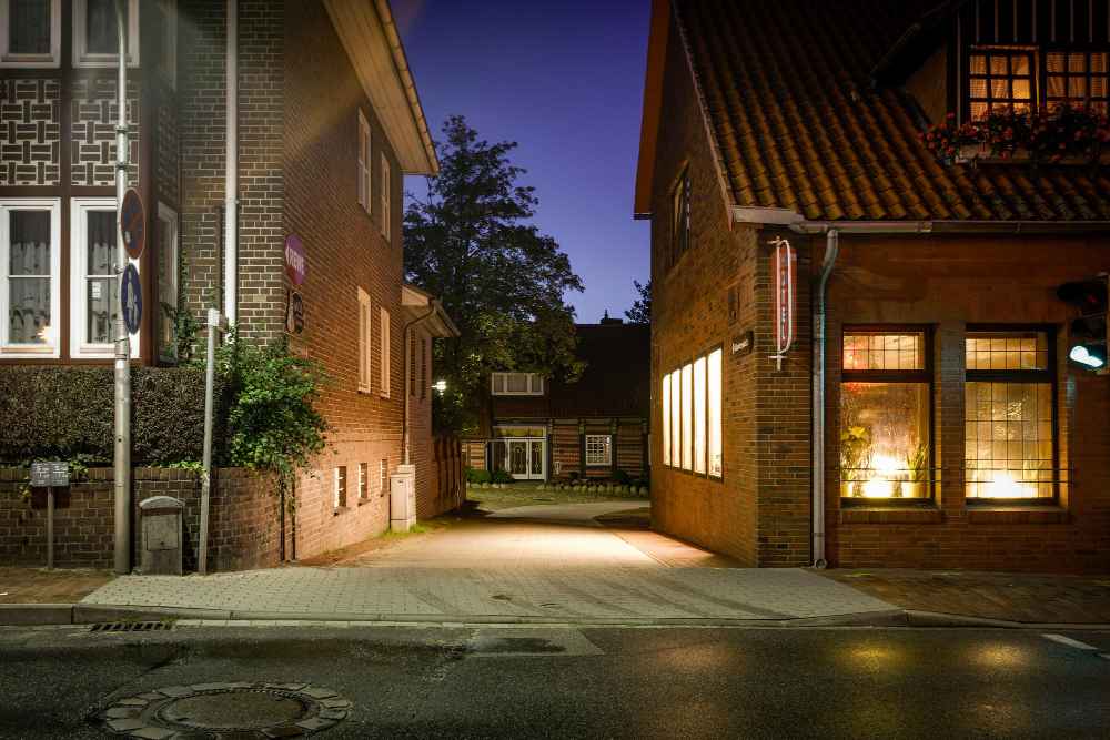 exterior home spotlights